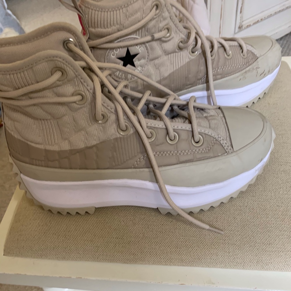 Chuck Taylor's Run Star Hike platform Sneaker
